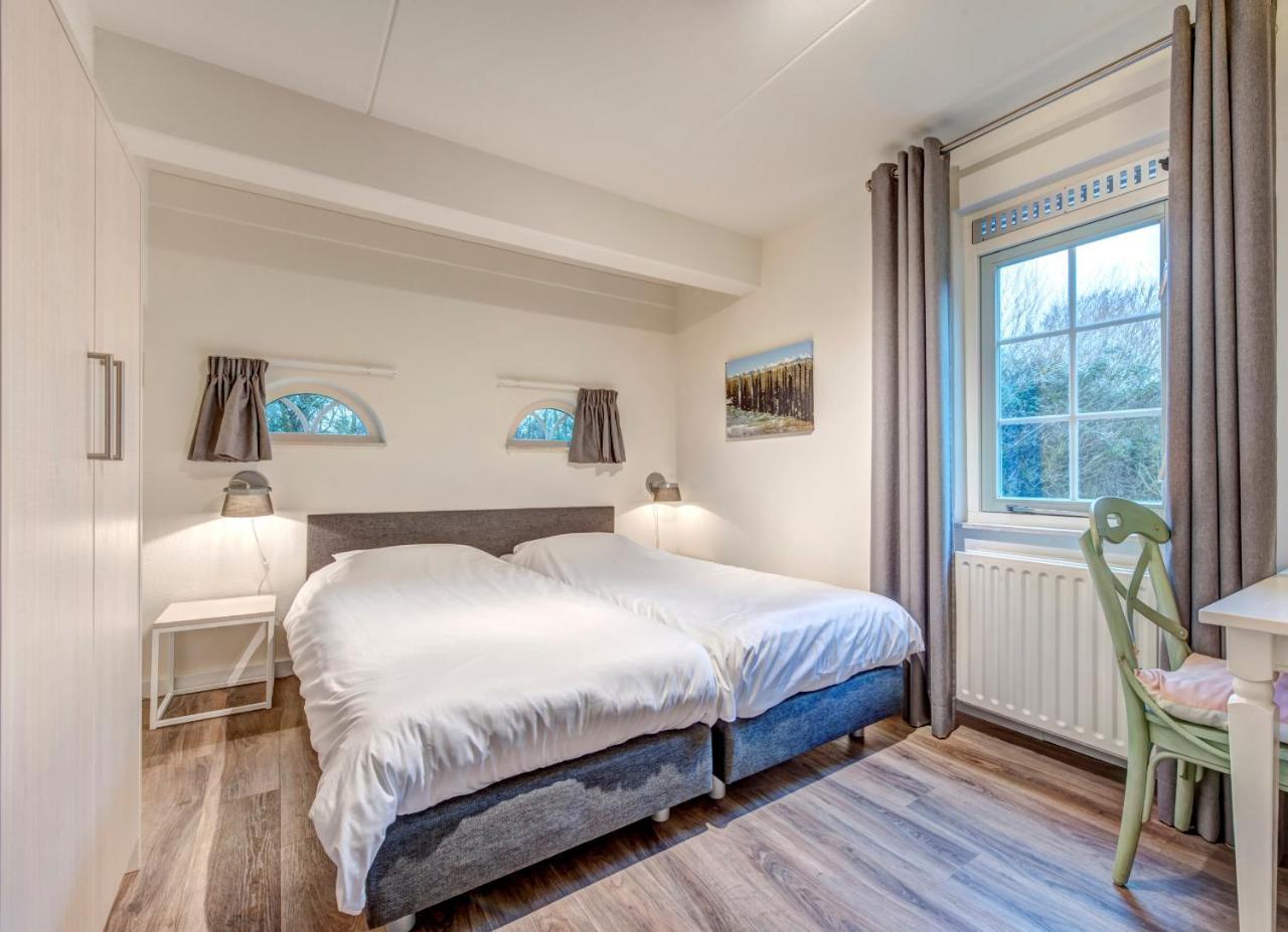 Roompot Buitenhof Domburg Rum bild